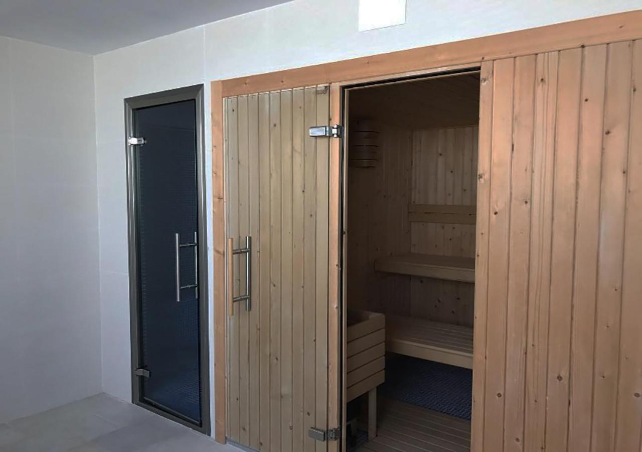 Infinity Luxury Sea View Apartment With Private Garden Arenales del Sol Eksteriør bilde